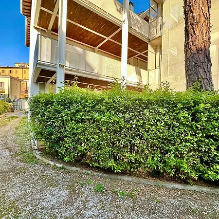 Modern And Relaxing Oasis With Garden Apartamento