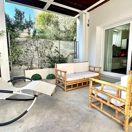 Modern And Relaxing Oasis With Garden *